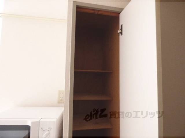 キッチン　収納
