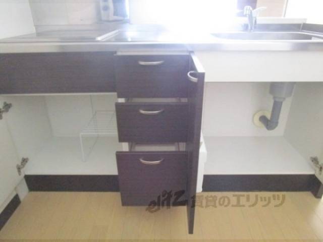 キッチン　収納