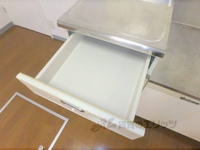 キッチン　収納