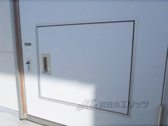 宅配ボックス