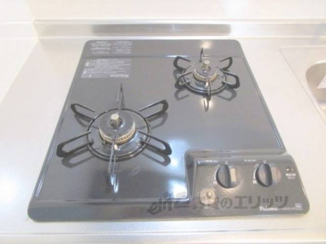 キッチン　2口コンロ