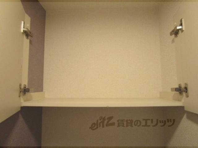 収納　トイレ上収納