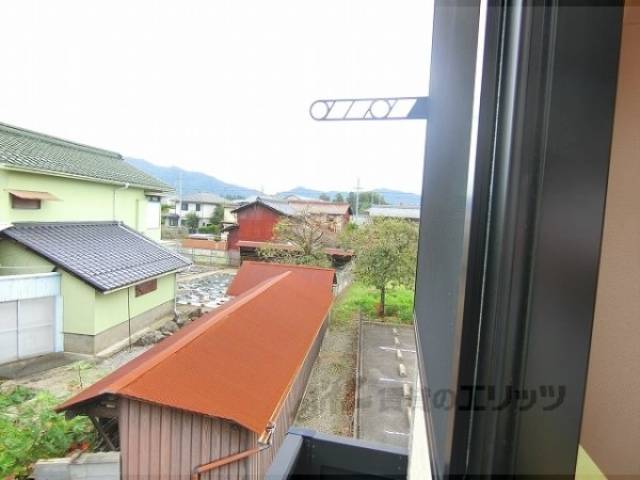 ベランダ　物干しのみ