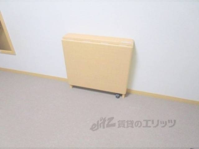 キッチン　机