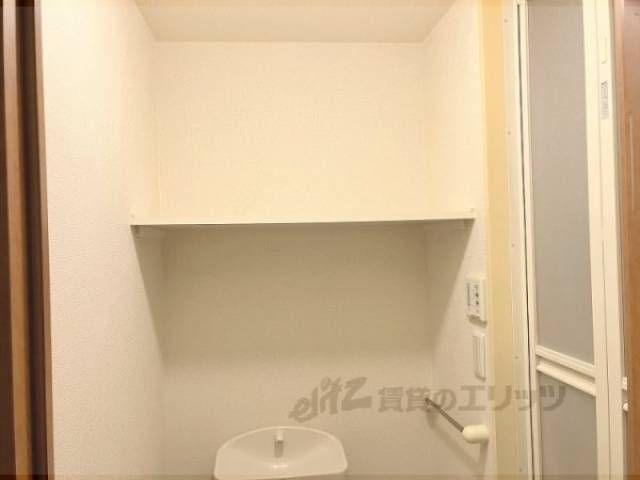 トイレ　収納