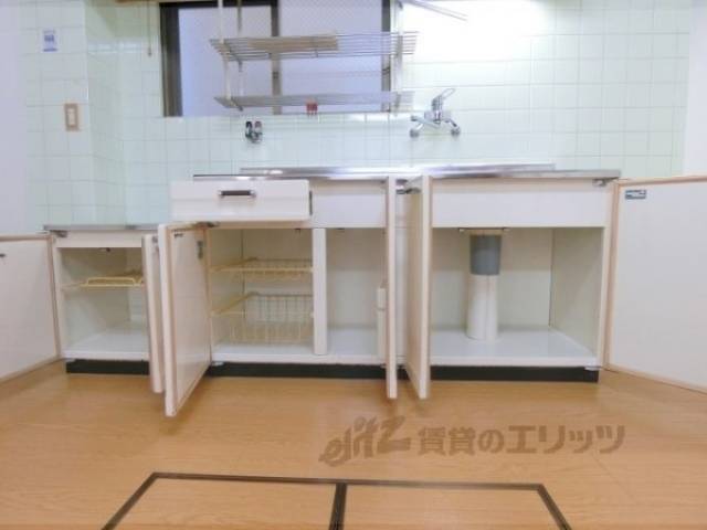 キッチン　キッチン下収納