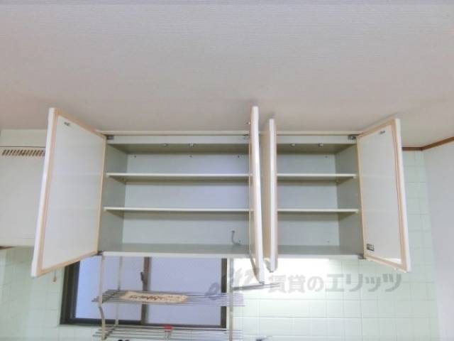 キッチン　キッチン上収納