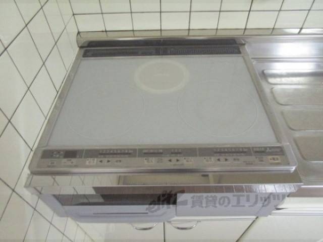 キッチン　コンロ