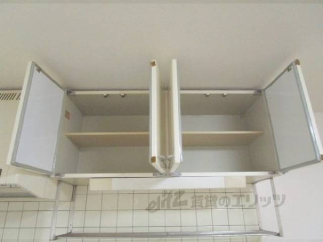 キッチン　収納