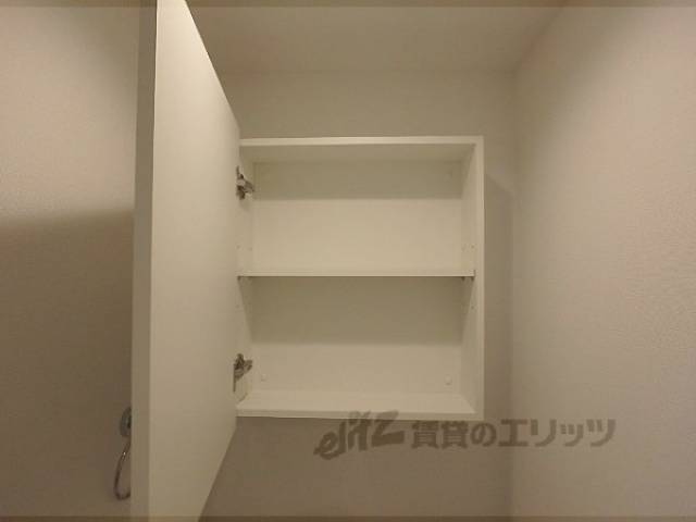 トイレ　トイレ収納