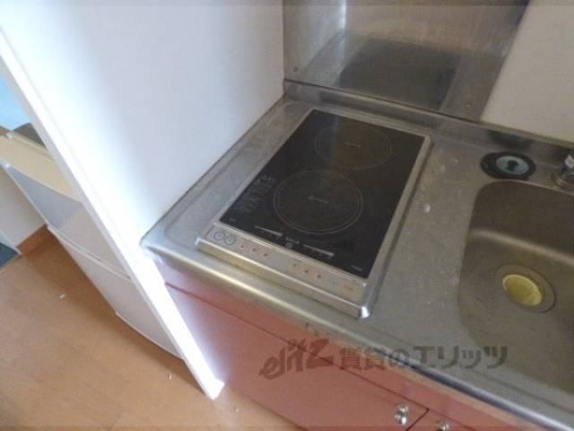 キッチン　コンロ