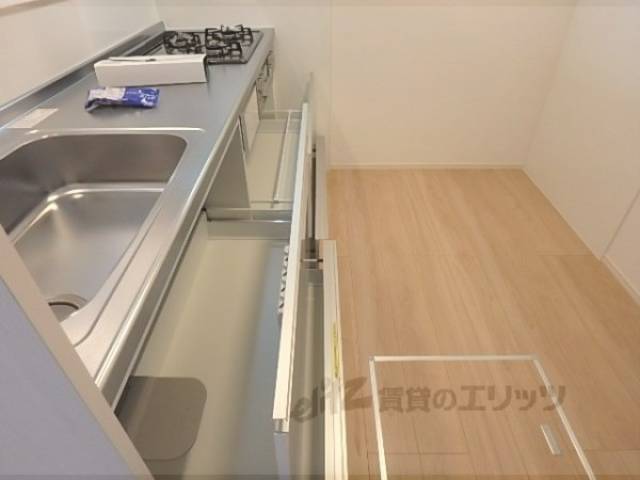 キッチン　下段収納
