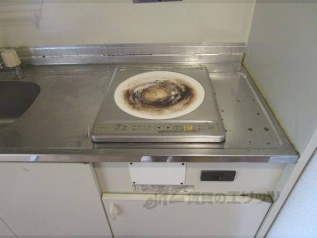 キッチン　コンロ