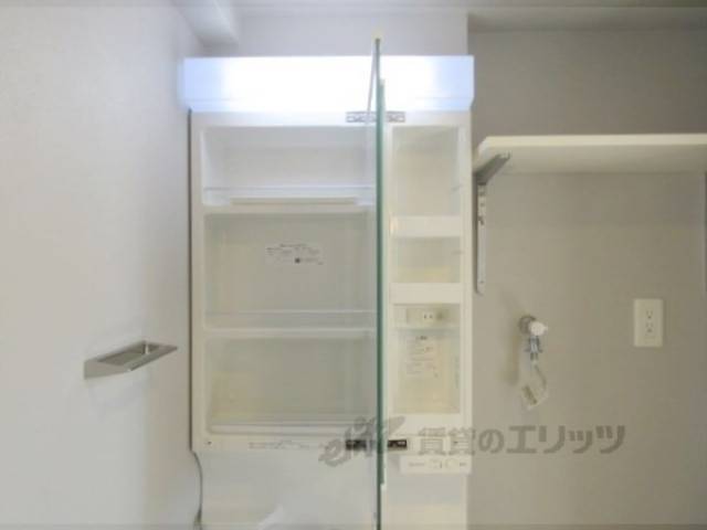 洗面所　上収納