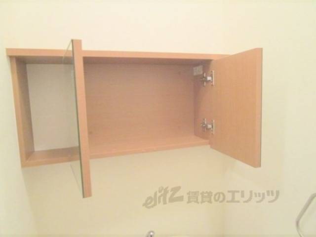 トイレ　収納