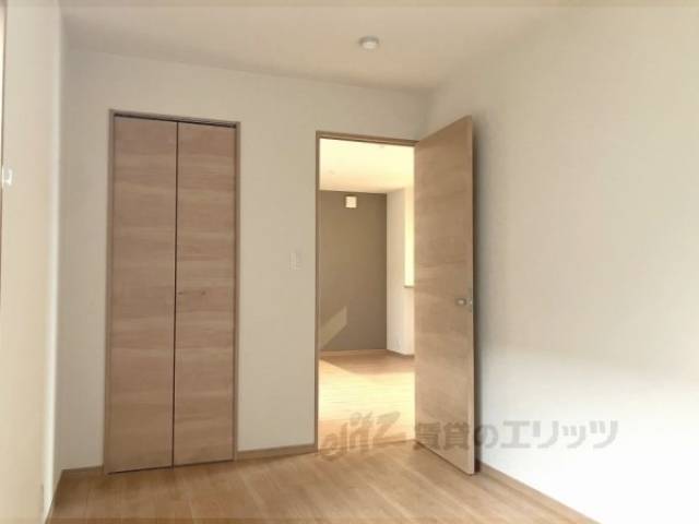 洋室　サービスルーム