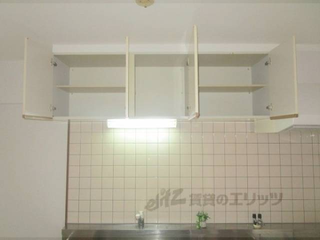 キッチン　収納