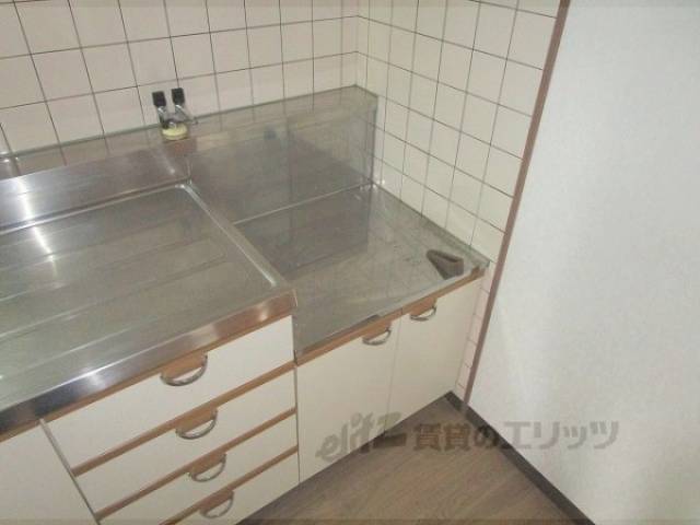 キッチン　コンロ置場