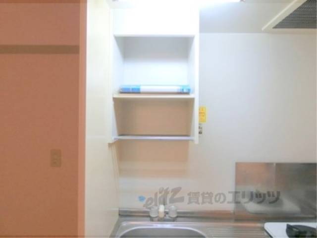 キッチン　上部棚