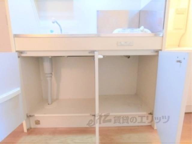 キッチン　下部収納