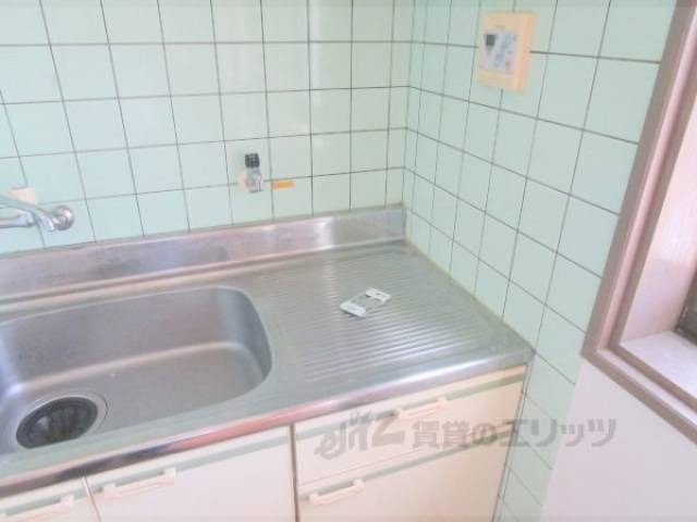 キッチン　コンロ置き場