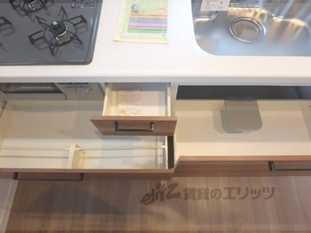 キッチン　収納