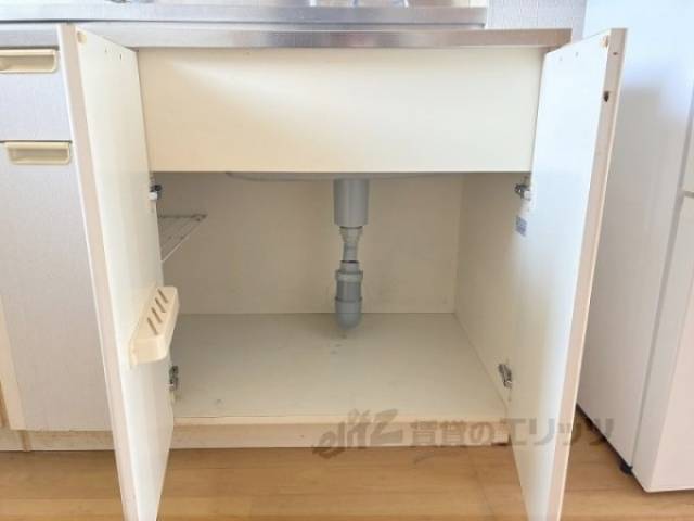 キッチン　下部収納