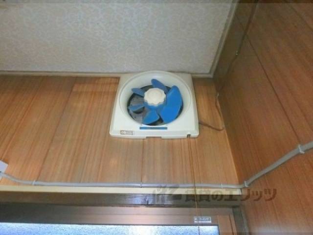 キッチン　換気扇