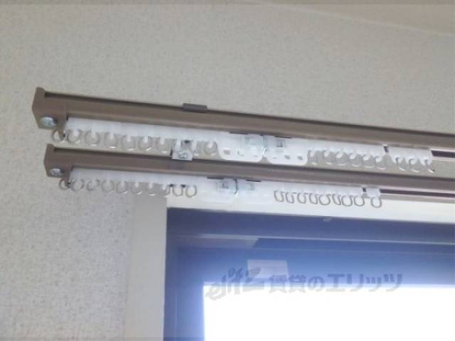 カーテンレール