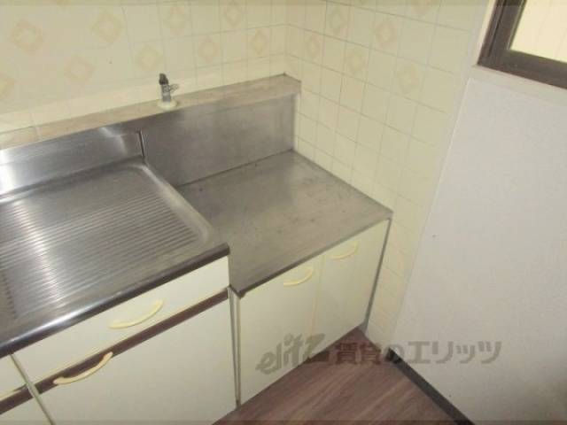 キッチン　コンロ置き場