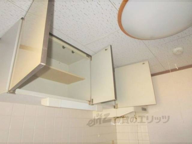 キッチン　収納