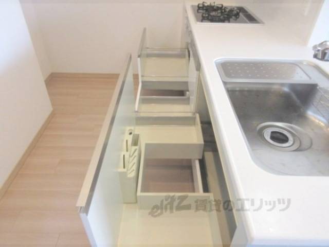 キッチン　収納