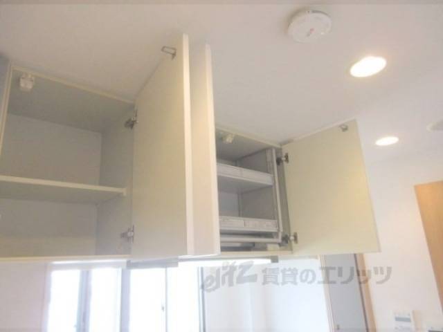 キッチン　収納