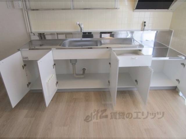 キッチン　下部収納