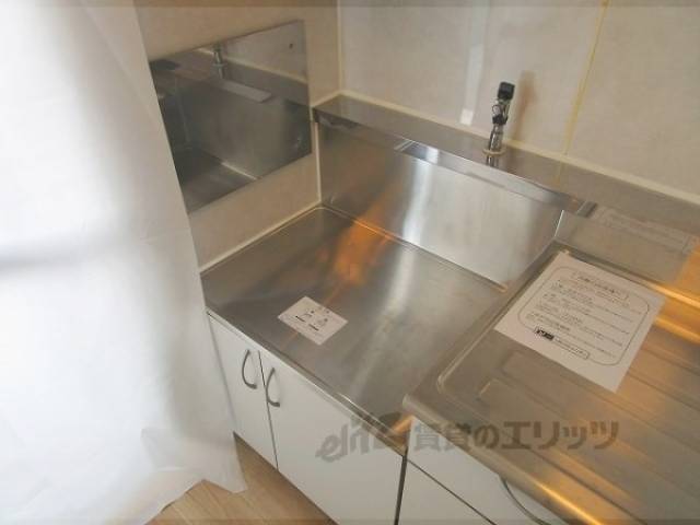 キッチン　コンロ置場