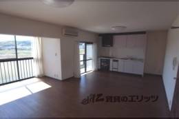 嵐山ロイアルハイツ7号棟室内写真1