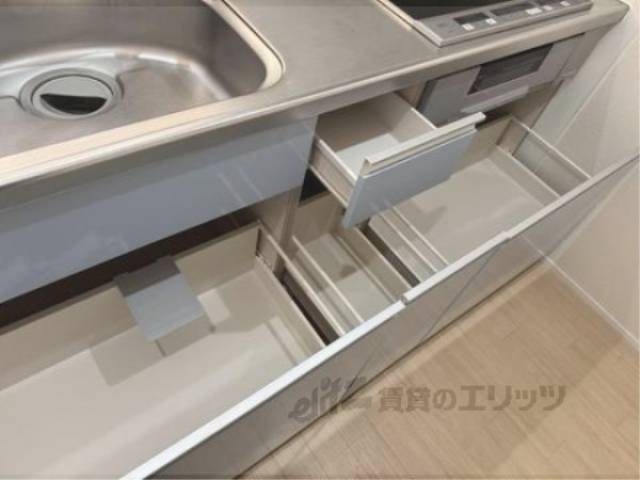 キッチン　収納