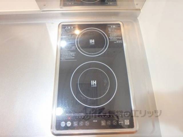キッチン　コンロ