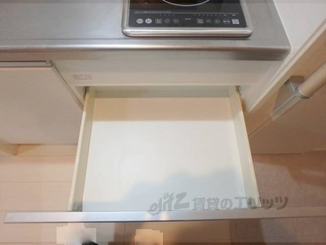 キッチン　下部収納
