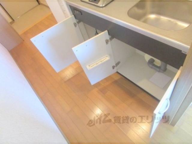 キッチン　収納