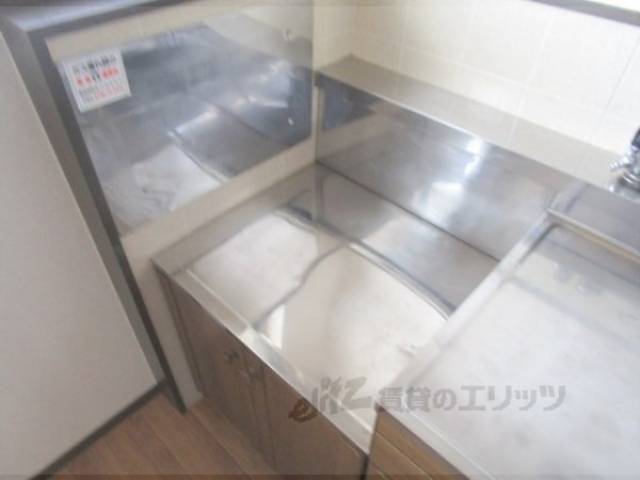 キッチン　ガスコンロ置き場