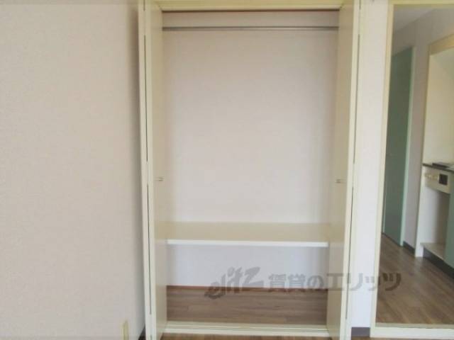 収納　ドアフォン