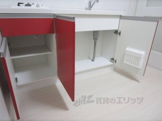 キッチン　下部収納
