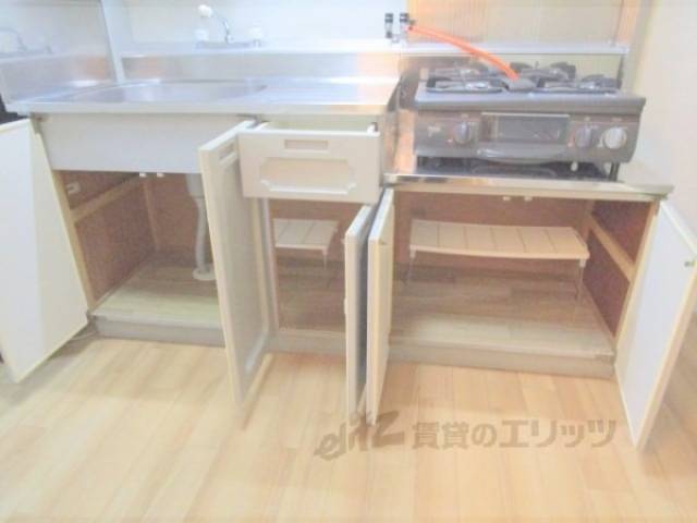 キッチン　収納