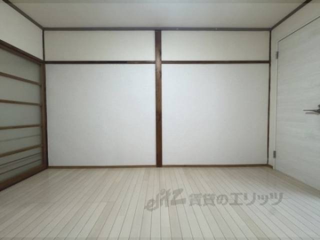 洋室　6帖