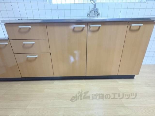 キッチン　収納