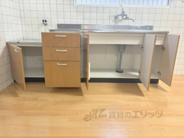 キッチン　下部収納