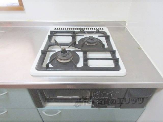 キッチン　ガスコンロ