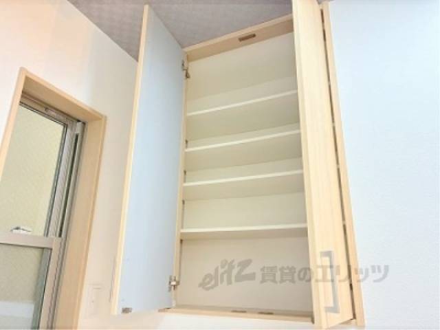 キッチン　食器収納