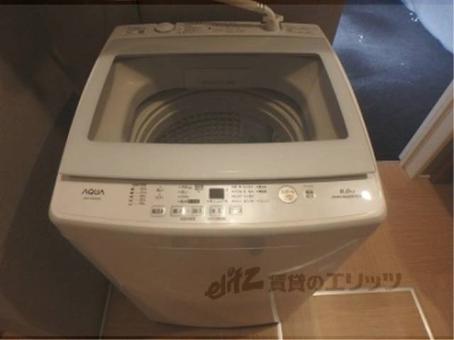 洗濯機置場　洗濯機